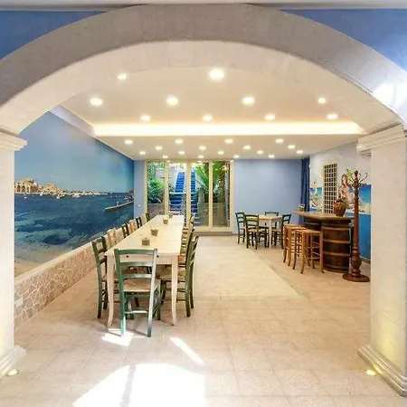 Mediterranean Charm Con Piscina Al Mare Villa *