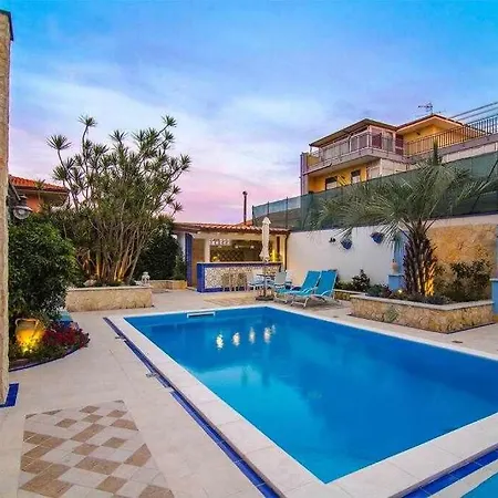Mediterranean Charm Con Piscina Al Mare Villa Mascali